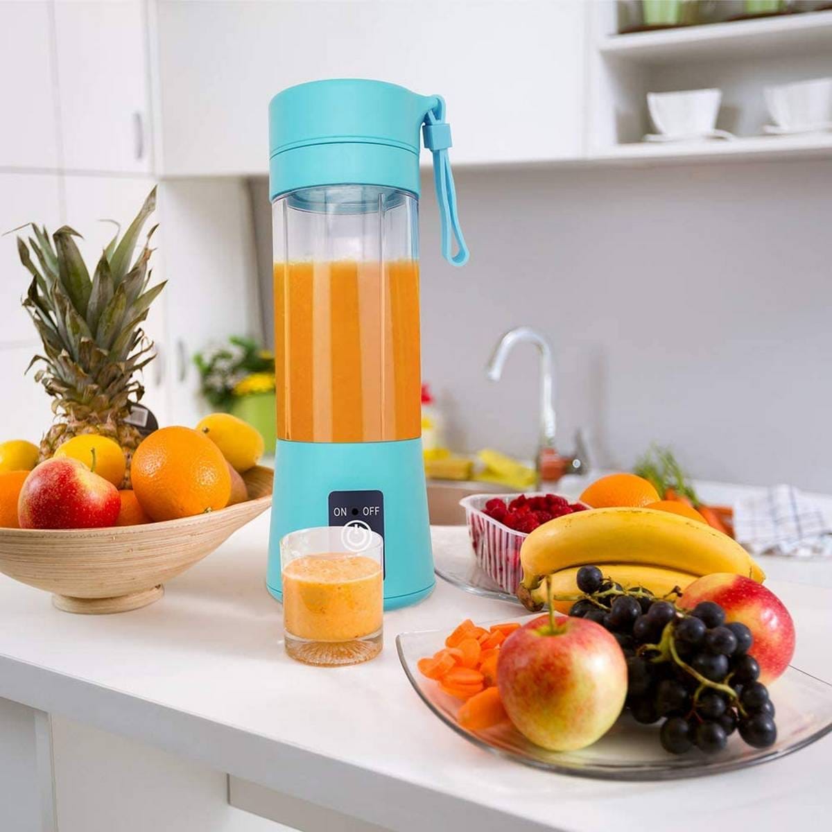 Portable 6-Blade USB Rechargeable Juicer Blender for Smoothies Shakes Baby Food and Outdoor Use | Random Color